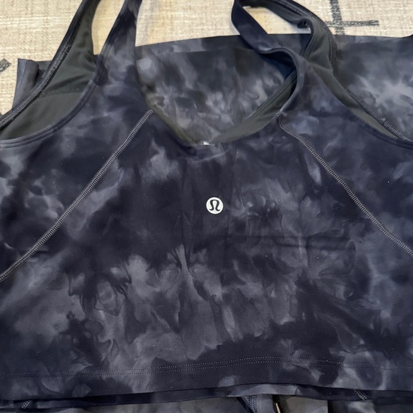 Lululemon Black Tie-Dye align tank with matching tie dye legging - Picture 2 of 8